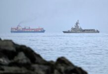 Ένταση στο Στενό του Ορμούζ: ΗΠΑ επιβάλλουν ναυτικό αποκλεισμό, Τραμπ προειδοποιεί το Ιράν