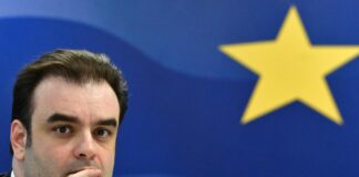 Πιερρακάκης: Μεταμορφώνεται ο Έλληνας ΥΠΟΙΚ σε Ντάϊσεμπλουμ της Ευρώπης;