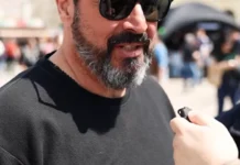 ΠΑΟΚ 100 Χρόνια: Η Θεσσαλονίκη Μιλά για τον Δικέφαλο – Μία Λέξη, Ένα Συναίσθημα