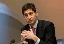 Fed: Άρση Βέτο Γερουσιαστή Τίλις Ανοίγει τον Δρόμο για Γουόρς