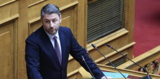 Διχασμός στην αντιπολίτευση: ΠΑΣΟΚ και ΣΥΡΙΖΑ σε αντιπαράθεση για τη στάση τους