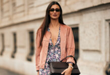 V Ντεκολτέ: Το Κόψιμο που Απογειώνει Στυλ και Σιλουέτα