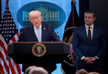 Τραμπ για Ελλάδα: "Φανταστική χώρα" – "Τρομερός τύπος" ο Μητσοτάκης