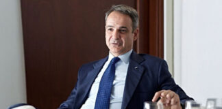 Μητσοτάκης στο Breitbart: Καλωσορίζω Τραμπ, ελπίζω συμφωνία με Ιράν