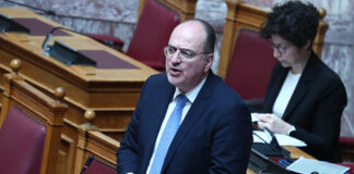 Λαζαρίδης: «Σκευωρία κατά του προσώπου μου, θα αποτύχει»