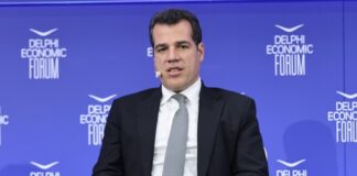 Πλεύρης: Αλλαγή πλεύσης στο μεταναστευτικό – Τέλος στις ήπιες πολιτικές, κυριαρχεί η αυστηρότητα
