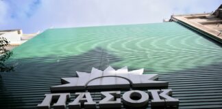 ΠΑΣΟΚ: Λαζαρίδης – Πρωθυπουργός εκτίθεται συνεχώς με νέες αποκαλύψεις