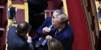 ΟΠΕΚΕΠΕ, δημοσκοπήσεις και εσωκομματικές τριβές: Η ΝΔ σε αδιέξοδο;