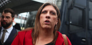 Εργατική διαφορά: Επιθεωρητές εργασίας στην Ομόνοια μετά από καταγγελία Κωνσταντοπούλου