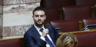 Ανεξάρτητος Βουλευτής Καταψήφισε Όλες τις Άρσεις Ασυλίας – Πυρά κατά Γαλάζιων