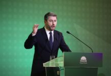 Ανδρουλάκης: Νέα εποχή στην εργασία – Προτάσεις για 32ωρο με πλήρη απασχόληση