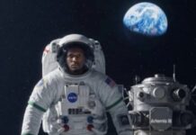 Χέιζ-Ντέιβις: «Αστροναύτης» στο διάστημα και στο παρκέ!