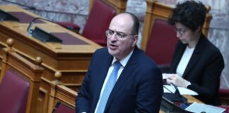 Μακάριος Λαζαρίδης: Το παρασκήνιο πίσω από την παραίτηση – Η υπόθεση του πτυχίου.