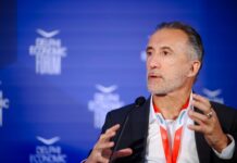 Χατζημηνάς: Ευρώπη σαστίζει, Τραμπ, φόροι και οι κίνδυνοι που καραδοκούν