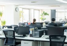 Άδεια 2026: Τι αλλάζει για εργοδότες & εργαζόμενους – Νέοι κανόνες