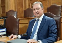 Λιβανός: Πληροφορίες στη Βουλή θα ξεσκεπάσουν την "ανεύθυνη" πρωτοβουλία του ΠΑΣΟΚ