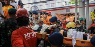 Τραγωδία στην Ινδονησία: Σύγκρουση τρένων αφήνει 14 νεκρούς, πολλοί τραυματίες