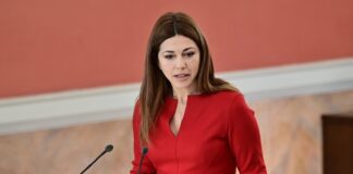 Στρ. Ζαχαράκη: Διασφαλίζεται η απρόσκοπτη λειτουργία σχολείων εξωτερικού από Σεπτέμβρη