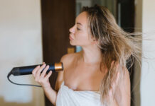 Dyson Airwrap: Επανάσταση ή Φούσκα; Η αλήθεια μετά από εκτενή χρήση