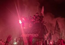 Ομόνοια: Πρωταθλητές εν μέσω λαοθάλασσας – Αποθέωση στην Πλατεία Παπανικολή