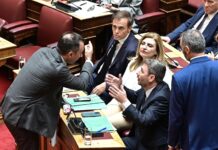 Εκρηκτική Αποχώρηση: Κύμα παραιτήσεων από τη Νέα Αριστερά, διάλυση Κ.Ο.