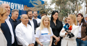 ΔΗΣΥ: Ξεκίνησε η παγκύπρια περιοδεία "Λεωφορείο της Νίκης" – Μήνυμα Αννίτας Δημητρίου