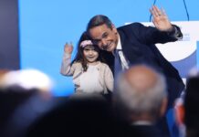 16ο Συνέδριο ΝΔ: Το συγκινητικό απρόοπτο από μια μικρή θαυμάστρια
