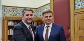 Νικόλας Φαραντούρης εντάσσεται στο ΠΑΣΟΚ: Το ανακοίνωσε ο Νίκος Ανδρουλάκης