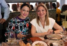 Μαρία Καρυστιανού: Γεύμα με συνεργάτες στη Μητροπόλεως – Συζητήσεις και ανανεωμένη δέσμευση