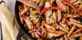 Rasta Pasta: Η Πικάντικη Περιπέτεια της Καραϊβικής Στο Πιάτο Σας