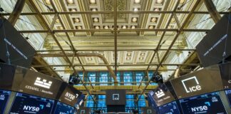 Wall Street: Ιστορικά ρεκόρ για S&P 500 & Nasdaq – Ανοδική πορεία τον Μάιο