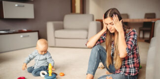 Οδηγός Επιβίωσης για Μαμάδες: Πώς να Αντιμετωπίσετε το Άγχος και τη Διάσπαση Προσοχής