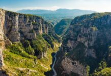Ethereal Mountains: «Τα αφήνουμε όλα και χτίζουμε μία νέα κοινότητα από το μηδέν. Θα έρθεις μαζί μας;» -kalimera-ellada.gr