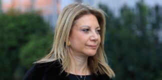 Καρυστιανού: Προετοιμάζει ίδρυση κόμματος – "Ιστορικός ο Μάιος", εκπέμπει SOS για διχασμό