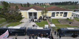 Τέμπη: Πόσοι θα παρακολουθήσουν την πρώτη δίκη για το τραγικό δυστύχημα;