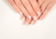 Soap Nails: Η Τάση για Φυσικά Περιποιημένα Χέρια Χωρίς Κόπο