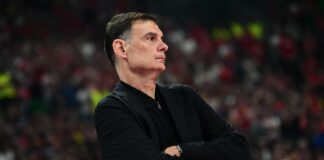 Μπαρτζώκας: «Η άμυνα ήταν συμπαγής για 40 λεπτά – Στόχος μας να έχουμε την ίδια νοοτροπία στον τελικό»