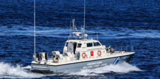 Τραγική Ανακάλυψη στην Ικαρία: Ηλικιωμένη Βρέθηκε Νεκρή σε Παραλία