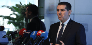Κύπρος: Υπογραφές για μπαταρίες αποθήκευσης – Κλειδί για ΑΠΕ & λιγότερες διακοπές