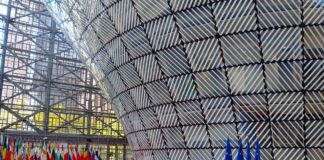 ΕΕ: Ανοίγει ο δρόμος για Ουκρανία & Μολδαβία – Ιούνιος για κρίσιμες διαπραγματεύσεις