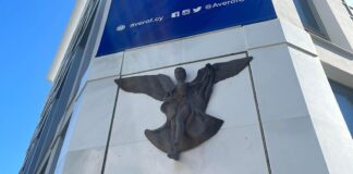 ΔΗΣΥ απαντά στο ΑΚΕΛ: «Ξεκίνησε ήδη την προεκλογική του εκστρατεία για το 2028»