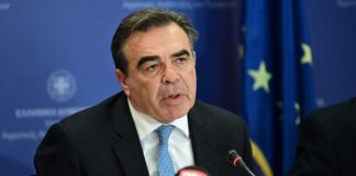 Σύσκεψη ΥΠΑΑΤ με αλιείς: Λαγοκέφαλοι και κλαδικά προβλήματα στο τραπέζι