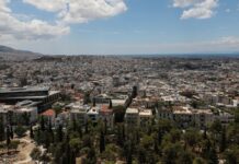 Ακίνητα 2025: Γιατί οι Έλληνες προτιμούν παλαιές κατοικίες – Τι αγοράζουν;