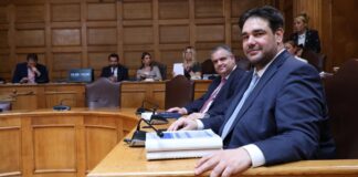 Εκλογικός Νόμος «Φρανκενστάιν»: Η προοδευτική αντιπολίτευση φέρνει αντίδραση