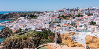 Albufeira: Η Αλγκάρβε Πύλη προς τον Ατλαντικό & την Κοσμοπολίτικη Γοητεία