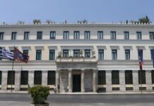 Αθήνα: Θεαματική μείωση αιτημάτων καθαριότητας & βλαβών φωτισμού