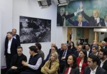 ΠΑΣΟΚ: Έκτακτη συνεδρίαση Πολιτικού Συμβουλίου – Πιέσεις και ανησυχία