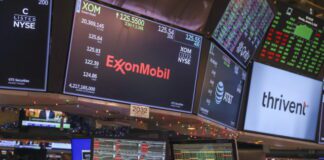 Wall Street σε πτώση: Ανησυχίες για chips & IPO καθυστερεί