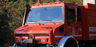 Καλάβρυτα: Ολονύχτια μάχη για τον απεγκλωβισμό 60χρονου μετά από πτώση σε γκρεμό