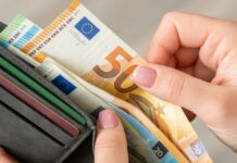 Συμπεριφορά όταν τακτοποιείτε χρήματα: Τι αποκαλύπτει για εσάς η ψυχολογία;